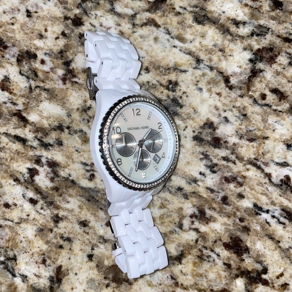 Michael Kors Watch - Picture 3 of 4